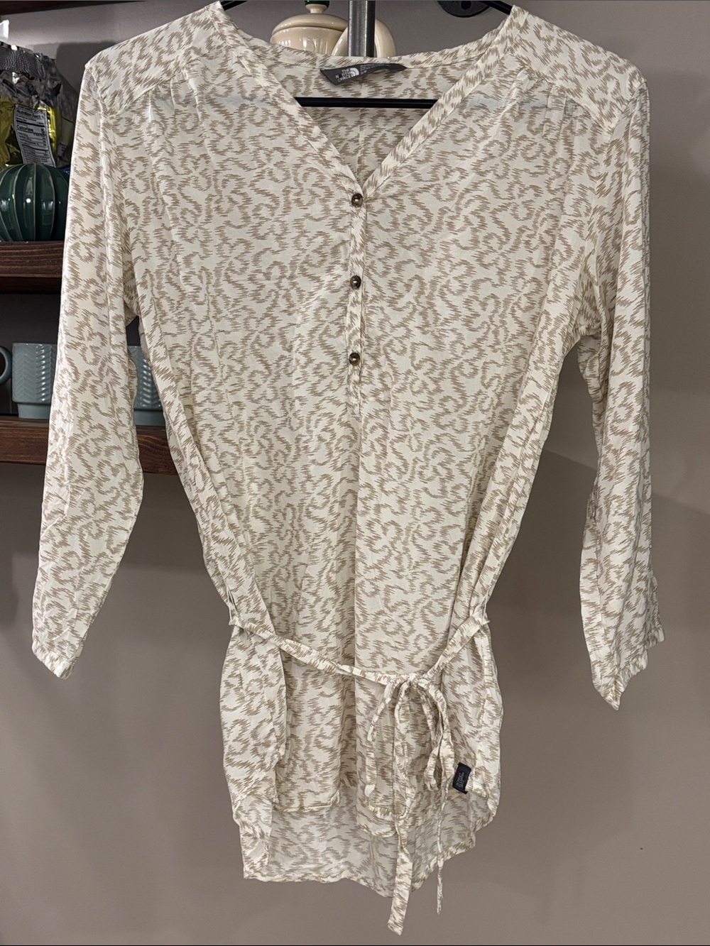 The North Face Desercana Tie Waist Tunic Blouse Cream Tan Print Size Small